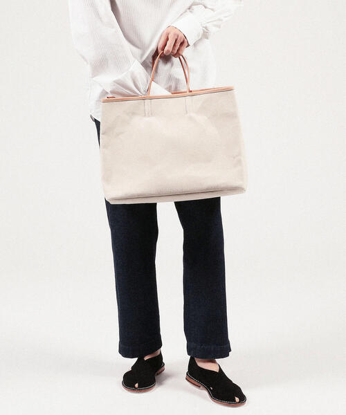 TOMORROWLAND (トゥモローランド)の「【別注】AMIACALVA×TOMORROWLAND コットンリネンキャンバストートバッグ(トートバッグ・メンズ・ホワイト系その他・FREE)」の7枚目の写真