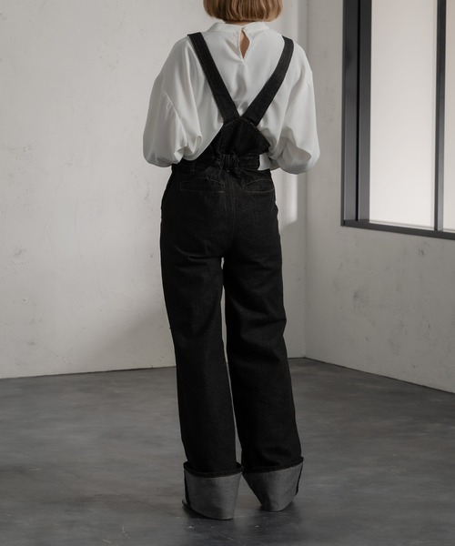 Ezick（エジック）の「ストレートデニムサロペット（サロペット/オーバーオール・レディース・ブラック・FREE）」の3枚目の写真