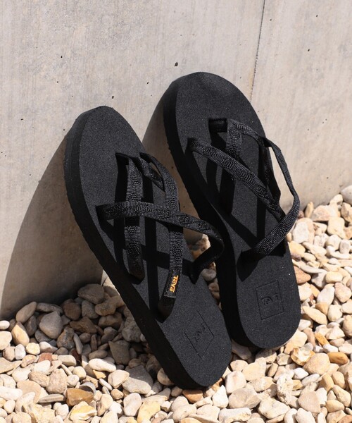 Teva（テバ）の「【WEB限定】TEVA / OLOWAFU（サンダル・レディース・ブラック・6/8/7/5）」の6枚目の写真