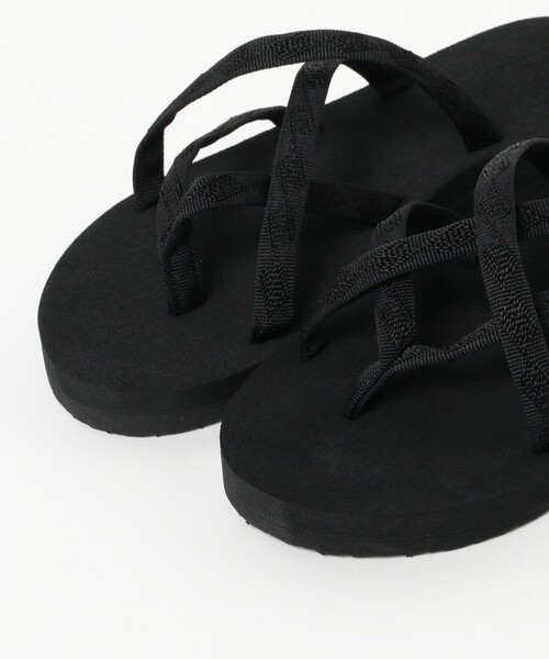 Teva（テバ）の「【WEB限定】TEVA / OLOWAFU（サンダル・レディース・ブラック・6/8/7/5）」の12枚目の写真