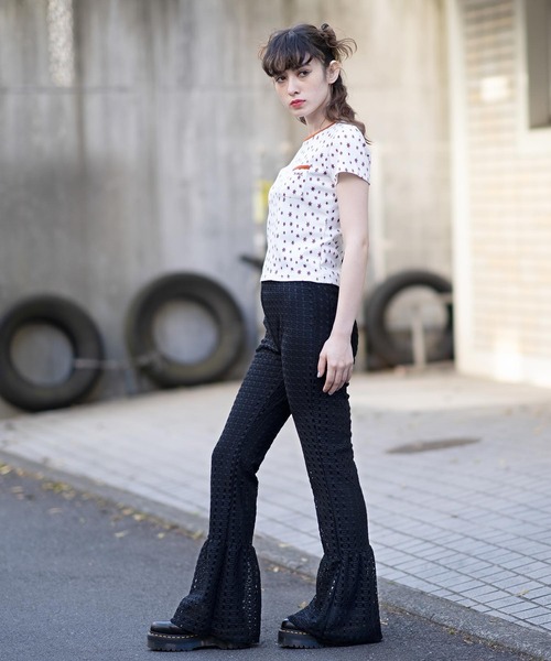 X-girl（エックスガール）の「CROCHET RUFFLE PANTS（その他パンツ・レディース・ライトブルー/ブラック/オフホワイト・S/M/XS）」の9枚目の写真