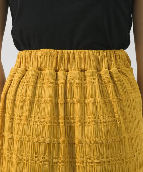 NEUNA（ヌナ）の「【大人の揺れ感。】ティアードフレアロングスカート（スカート・レディース・ホワイト/ブラック/オレンジ・SMALL/MEDIUM/LARGE）」の7枚目の写真