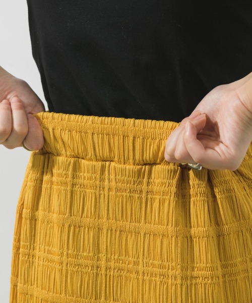 NEUNA（ヌナ）の「【大人の揺れ感。】ティアードフレアロングスカート（スカート・レディース・ホワイト/ブラック/オレンジ・SMALL/MEDIUM/LARGE）」の16枚目の写真