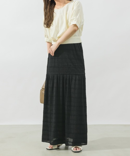 NEUNA（ヌナ）の「【大人の揺れ感。】ティアードフレアロングスカート（スカート・レディース・ホワイト/ブラック/オレンジ・SMALL/MEDIUM/LARGE）」の15枚目の写真