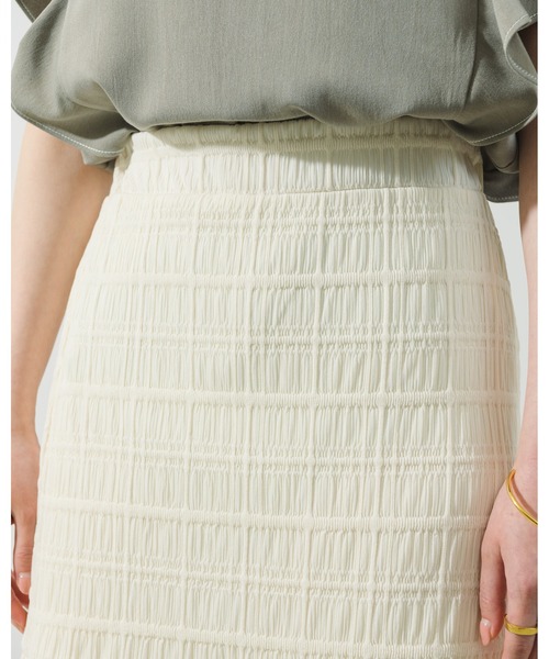 NEUNA（ヌナ）の「【大人の揺れ感。】ティアードフレアロングスカート（スカート・レディース・ホワイト/ブラック/オレンジ・SMALL/MEDIUM/LARGE）」の6枚目の写真