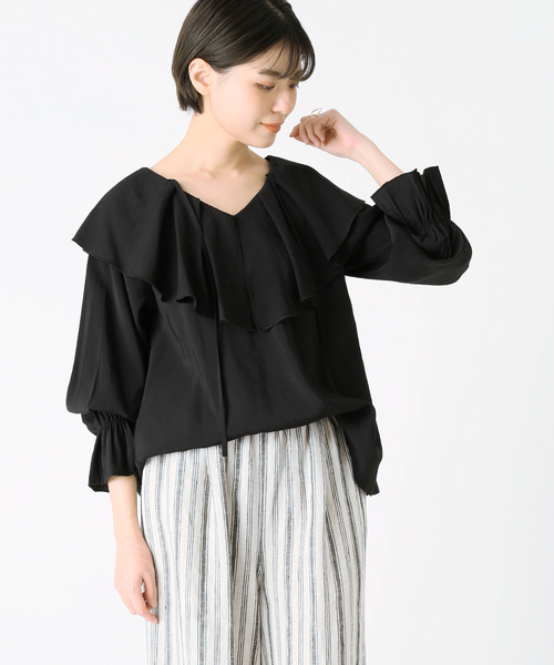 B.C STOCK（ベーセーストック）の「2WAYラッフルブラウス◆（シャツ/ブラウス・レディース・ホワイト/ブラック・FREE）」の4枚目の写真