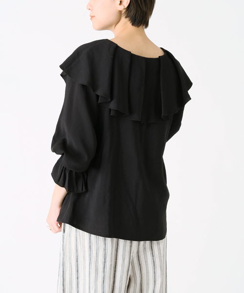 B.C STOCK（ベーセーストック）の「2WAYラッフルブラウス◆（シャツ/ブラウス・レディース・ホワイト/ブラック・FREE）」の6枚目の写真