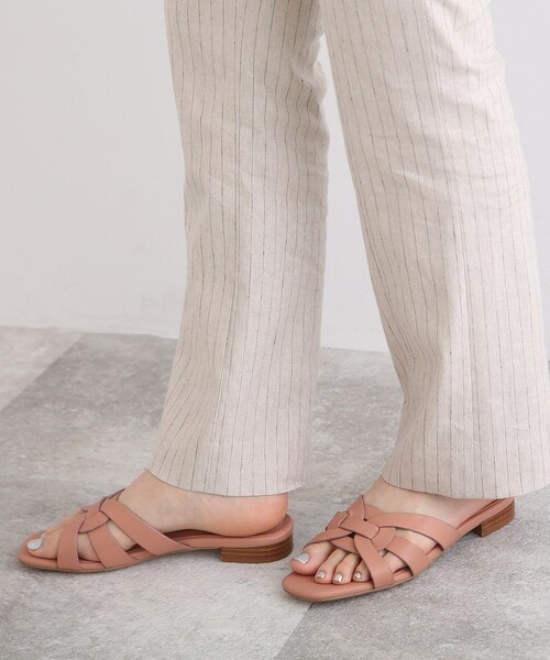 INDIVI（インディヴィ）の「◆クロスフラットミュール（サンダル・レディース・ブラック/ピンク系・35/45/25）」の11枚目の写真