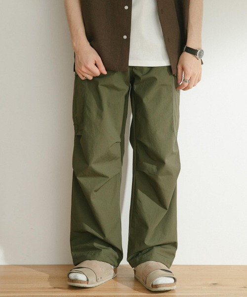 ITEMS URBANRESEARCH（アイテムズ アーバンリサーチ）の「リップストップコットン ファティーグパンツ（カーゴパンツ・メンズ・グレー/カーキ・MEDIUM/LARGE）」の13枚目の写真