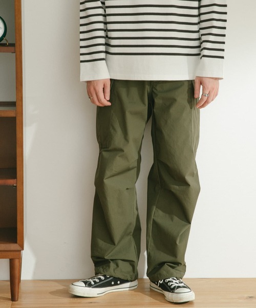 ITEMS URBANRESEARCH（アイテムズ アーバンリサーチ）の「リップストップコットン ファティーグパンツ（カーゴパンツ・メンズ・グレー/カーキ・MEDIUM/LARGE）」の14枚目の写真