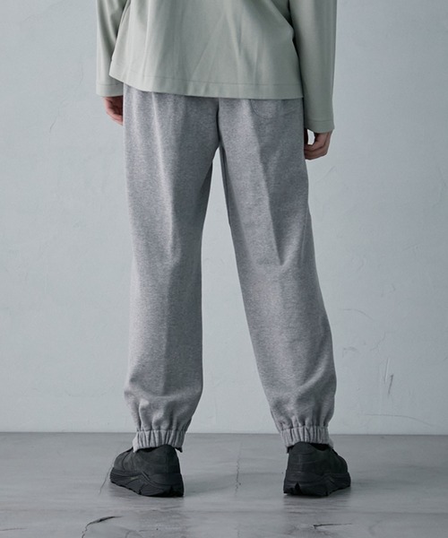 PUBLIC TOKYO（パブリックトウキョウ）の「ピンタックスウェットパンツ（スウェットパンツ・メンズ・ブラック/グレー・1/2）」の20枚目の写真
