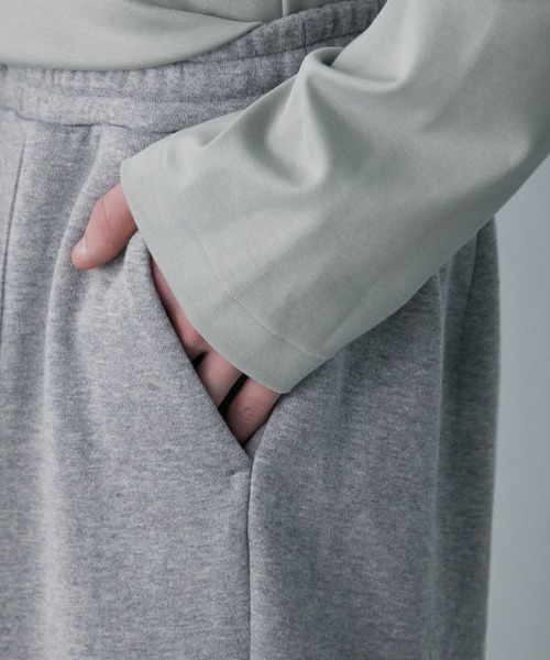 PUBLIC TOKYO（パブリックトウキョウ）の「ピンタックスウェットパンツ（スウェットパンツ・メンズ・ブラック/グレー・1/2）」の10枚目の写真