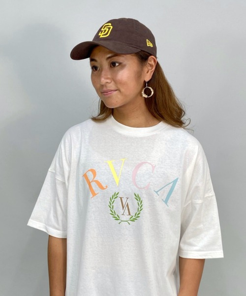 RVCA(ルーカ)の「RVCA/ルーカ ビッグシルエット/オーバーサイズ/カレッジ風ロゴTシャツ BC043-244(Tシャツ/カットソー・レディース・ピンク/ブラック/ホワイト・M/S/L)」の2枚目の写真