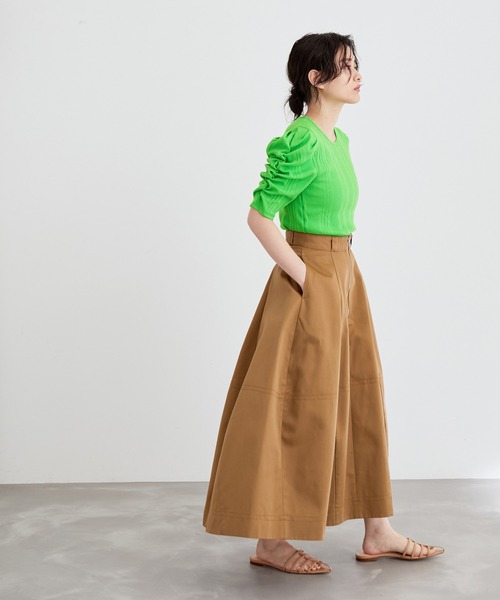 ADAM ET ROPE'（アダムエロペ）の「パフショルダーリブプルオーバー（Tシャツ/カットソー・レディース・ブラック/ピンク/ライトグリーン/キナリ・FREE）」の10枚目の写真