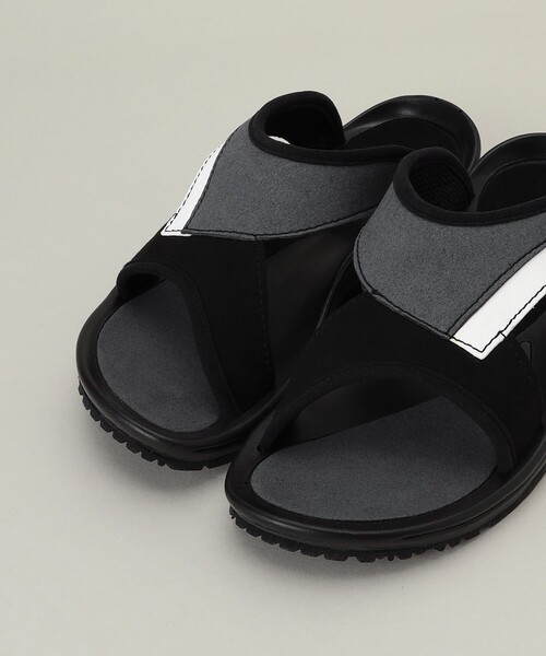 Aresense(アーセンス)の「TRIOP/トリオプ UNI/ユニ スライドサンダル(サンダル・レディース・ホワイト/ブラック/ブラウン・23.0cm/24.0cm)」の6枚目の写真