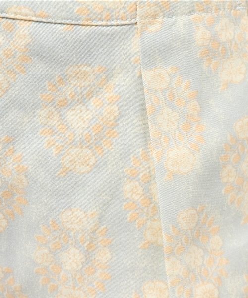 E hyphen world gallery（イーハイフンワールドギャラリー）の「ダマスク柄ショートパンツ（その他パンツ・レディース・ベージュ/サックスブルー/ネイビー/オフホワイト・FREE）」の9枚目の写真