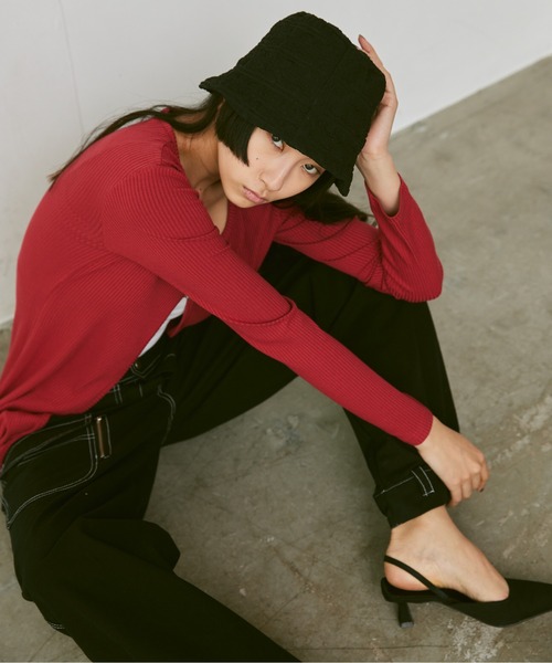 FEKETE（フェケテ）の「JACQUARD BUCKET HAT / 膨れジャガードバケットハット（ハット・レディース・ホワイト/ブラック/グリーン/ライトパープル・FREE）」の6枚目の写真