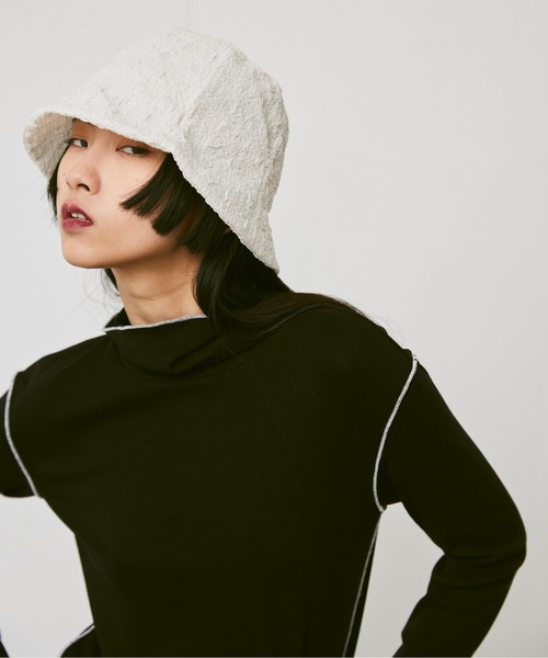 FEKETE（フェケテ）の「JACQUARD BUCKET HAT / 膨れジャガードバケットハット（ハット・レディース・ホワイト/ブラック/グリーン/ライトパープル・FREE）」の9枚目の写真