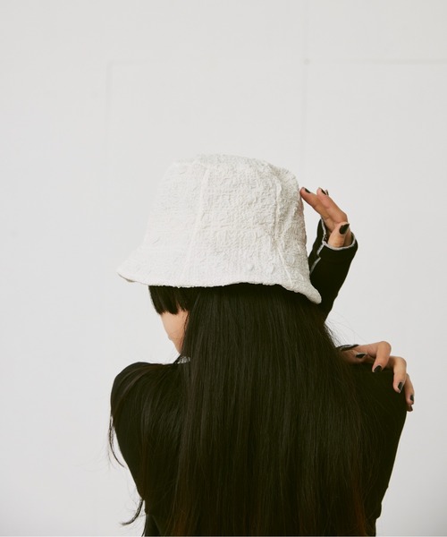 FEKETE（フェケテ）の「JACQUARD BUCKET HAT / 膨れジャガードバケットハット（ハット・レディース・ホワイト/ブラック/グリーン/ライトパープル・FREE）」の12枚目の写真