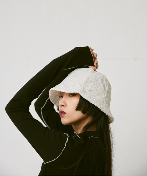 FEKETE（フェケテ）の「JACQUARD BUCKET HAT / 膨れジャガードバケットハット（ハット・レディース・ホワイト/ブラック/グリーン/ライトパープル・FREE）」の10枚目の写真