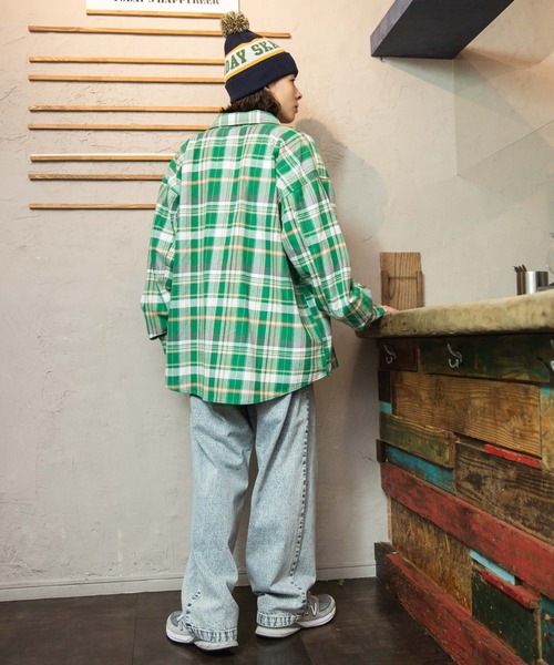 WEGO（ウィゴー）の「WEGO/ヘビーネルBIGチェックシャツ（シャツ/ブラウス・メンズ・ベージュ系その他2/グリーン系その他2・MEDIUM/LARGE）」の3枚目の写真