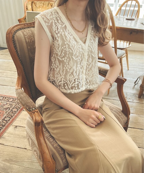 Ambre Neige(アンブルネージュ)の「花柄刺繍シアーベスト/【WEB/EC限定商品】(ベスト・レディース・ベージュ/オレンジ/アイボリー・FREE)」の21枚目の写真