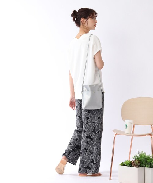 DRESKIP(ドレスキップ)の「◆カットミラノフレンチプルオーバー(Tシャツ/カットソー・レディース・ライトブルー/オフホワイト/グレー系その他/ホワイト系4/ダークブラウン/ブラック/パープル系/ライトベージュ・00)」の21枚目の写真