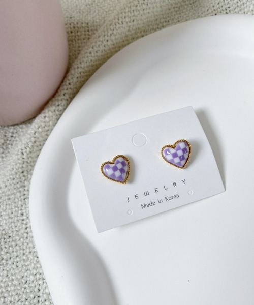 at12:03（アットイチニーゼロサン）の「チェックハートピアス（ピアス（両耳用）・レディース・ブラック/パープル/レッド/ピンク/ブルー/その他1・FREE）」の4枚目の写真