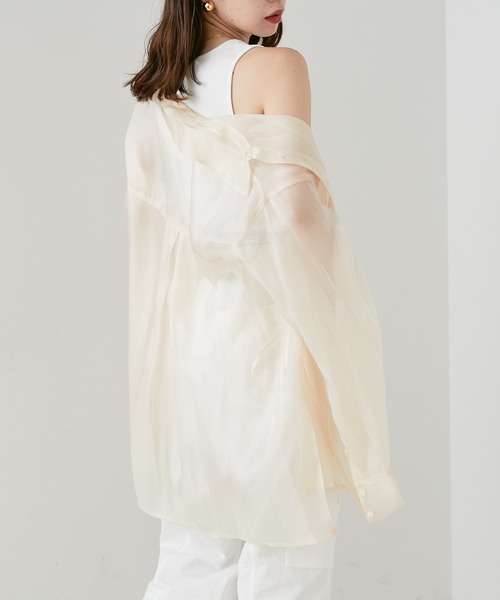 Chico（チコ）の「サイドスリットシアーグロスシャツ（シャツ/ブラウス・レディース・ピンク/アイボリー/グレイッシュベージュ/グレー・FREE）」の14枚目の写真