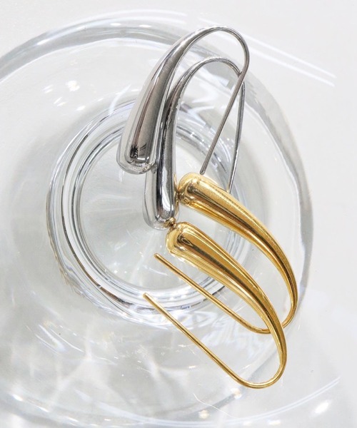 blackdia ocean（ブラックダイヤオーシャン）の「blackdia ocean 金属アレルギー対応 ミニドロップカーブピアス 両耳（ピアス（両耳用）・レディース・シルバー/ゴールド/シルバー系その他/ゴールド系その他/シルバー系その他2/ゴールド系その他2/シルバー系その他3/ゴールド系その他3・FREE）」の10枚目の写真