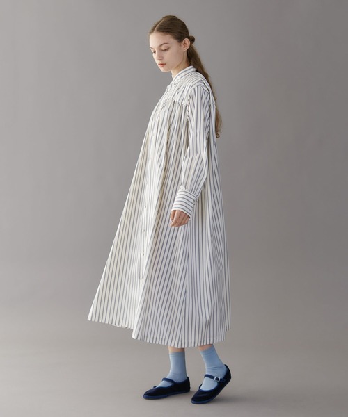 HAVERSACK(ハバーザック)の「HAVERSACK | 〈別注〉ギャザーシャツワンピース STRIPE WOMEN(シャツワンピース・レディース・ホワイト系その他5・1)」の4枚目の写真