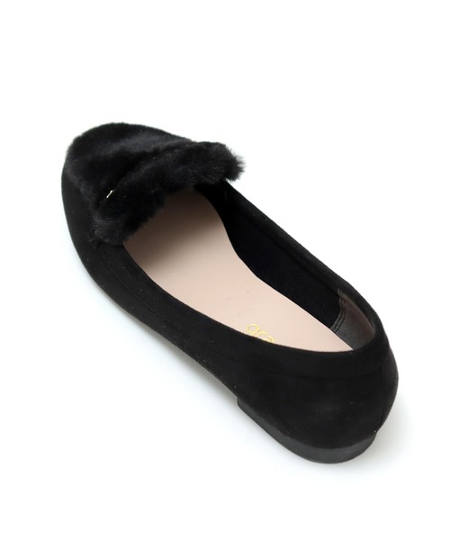 grandfleur（グランドフルール）の「フェイクファーのビット付きフラットローファーパンプス（ローファー・レディース・ブラック/ベージュ/グレイッシュベージュ・22.5cm/23.5cm/24.5cm/23.0cm/24.0cm）」の18枚目の写真