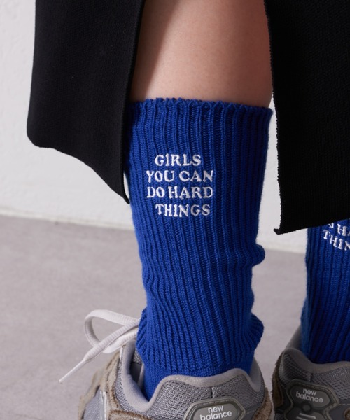 CIAOPANIC TYPY(チャオパニックティピー)の「【靴下屋×TYPY】刺繍ベタクルーソックス(ソックス/靴下・レディース・オフホワイト/ブルー/ピンク/ライム・ONE SIZE)」の4枚目の写真