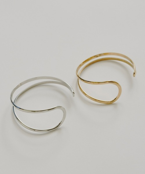 Auntie Rosa Holiday(アンティローザホリデー)の「ツインラインバングル(バングル/リストバンド・レディース・シルバー/ゴールド・FREE)」の2枚目の写真