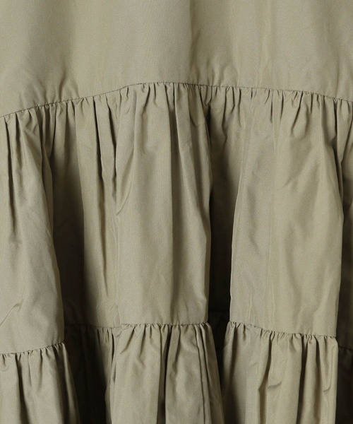 LOWRYS FARM（ローリーズファーム）の「ティアードマエアキワンピース　170627（ワンピース・キッズ・ブラック/グリーン・110cm/120cm/130cm/140cm/150cm）」の3枚目の写真