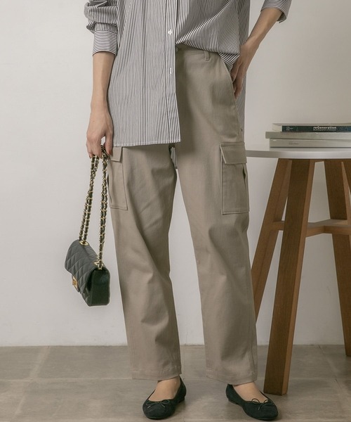 URBAN RESEARCH Sonny Label(アーバンリサーチサニーレーベル)の「ナチュラルストレッチテーパードカーゴパンツ(その他パンツ・レディース・グレー/ベージュ/カーキ・36/38)」の4枚目の写真