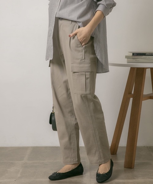 URBAN RESEARCH Sonny Label(アーバンリサーチサニーレーベル)の「ナチュラルストレッチテーパードカーゴパンツ(その他パンツ・レディース・グレー/ベージュ/カーキ・36/38)」の5枚目の写真