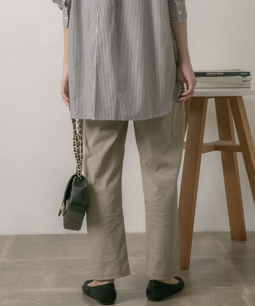 URBAN RESEARCH Sonny Label(アーバンリサーチサニーレーベル)の「ナチュラルストレッチテーパードカーゴパンツ(その他パンツ・レディース・グレー/ベージュ/カーキ・36/38)」の7枚目の写真