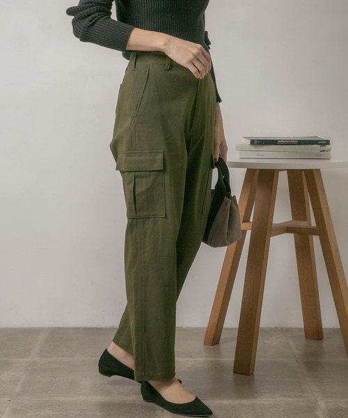 URBAN RESEARCH Sonny Label(アーバンリサーチサニーレーベル)の「ナチュラルストレッチテーパードカーゴパンツ(その他パンツ・レディース・グレー/ベージュ/カーキ・36/38)」の14枚目の写真