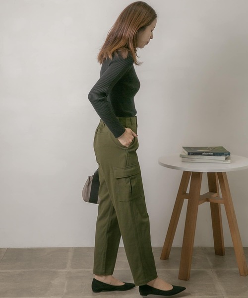 URBAN RESEARCH Sonny Label(アーバンリサーチサニーレーベル)の「ナチュラルストレッチテーパードカーゴパンツ(その他パンツ・レディース・グレー/ベージュ/カーキ・36/38)」の20枚目の写真