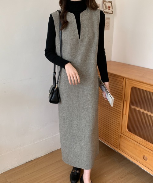 ABITOKYO(アビトーキョー)の「バックスリットスキッパーロングジャンパースカート(ジャンパースカート・レディース・グレー/ブラック/ブラウン・S/M)」の5枚目の写真
