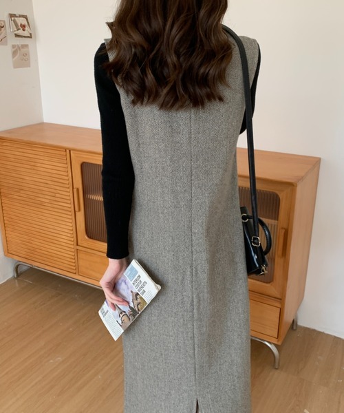 ABITOKYO(アビトーキョー)の「バックスリットスキッパーロングジャンパースカート(ジャンパースカート・レディース・グレー/ブラック/ブラウン・S/M)」の6枚目の写真