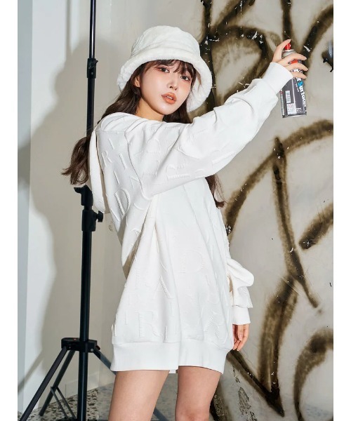 新品未開封　ダーリッチ darich パーカー　ホワイト　フリーサイズ 新品未開封 ダーリッチ darich パーカー ホワイト フリーサイズ 新品未