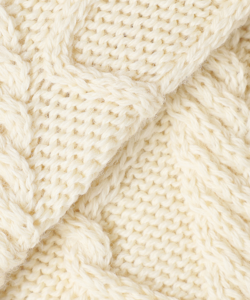 Guernsey（ガンジー）の「【Guernsey Woollens×JS 】別注 クレイジーアラン クルーネックニット（ニット/セーター・メンズ・チャコールグレー/ブラック/アイボリー・MEDIUM/LARGE）」の7枚目の写真