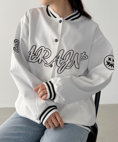 CLEA（クレア）の「ストリートロゴ刺繍BIGスタジャン（スタジャン・レディース・ブラック/ホワイト・FREE）」の3枚目の写真