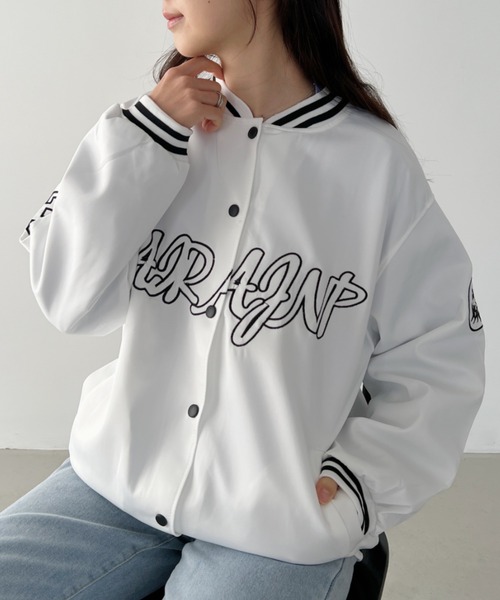 CLEA（クレア）の「ストリートロゴ刺繍BIGスタジャン（スタジャン・レディース・ブラック/ホワイト・FREE）」の15枚目の写真