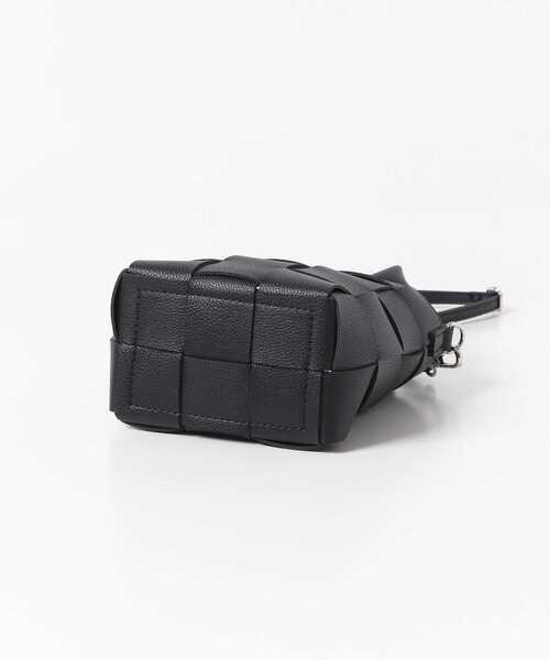 SENSE OF PLACE by URBAN RESEARCH（センスオブプレイスバイアーバンリサーチ）の「メッシュ編みミニトートバッグ（ショルダーバッグ・レディース・ブルー/ブラック/アイボリー・ONE）」の17枚目の写真