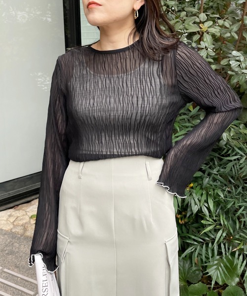 Meli rich(メリーリッチ)の「シアーフレアスリーブプルオーバー(シャツ/ブラウス・レディース・ライトグリーン/ピンクベージュ/ブラック/オフホワイト・MEDIUM)」の16枚目の写真
