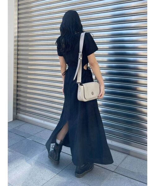 EVRIS（エヴリス）の「サイドオープンドロストロングワンピース（ワンピース・レディース・ホワイト/ブラック/オレンジ/ブルー・FREE）」の3枚目の写真