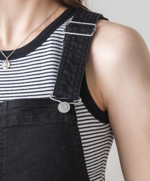 WEGO（ウィゴー）の「WEGO/ハイウエストストレッチフレアデニムサロペット（サロペット/オーバーオール・レディース・ブラック/インディゴブルー・SMALL/MEDIUM）」の7枚目の写真